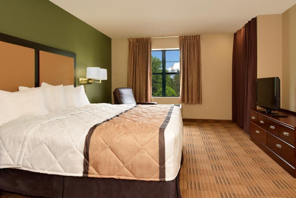 Suburban Studios Minneapolis Блумінгтон Екстер'єр фото