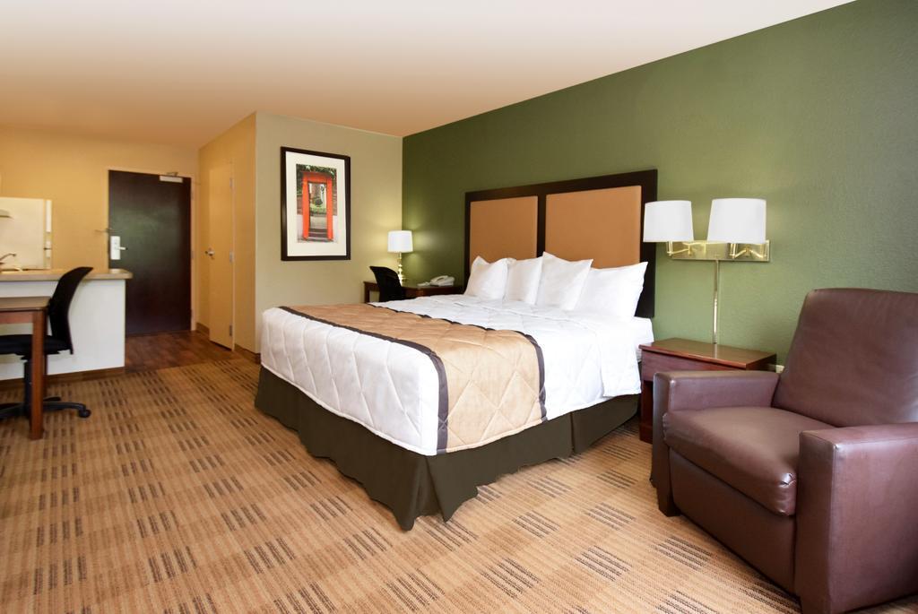 Suburban Studios Minneapolis Блумінгтон Екстер'єр фото